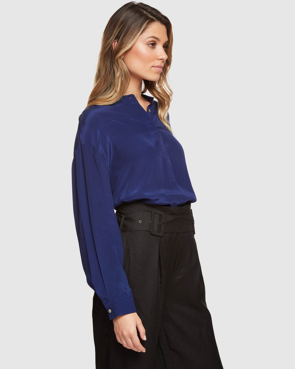 RUBY COLLARLESS BLOUSE